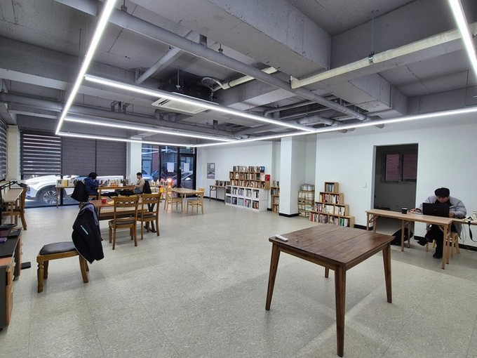 라면 한 그릇에 책 한 권… 글로벌청년창업가재단, 평택 고덕에 ‘라면먹는도서관’ 개관 준비